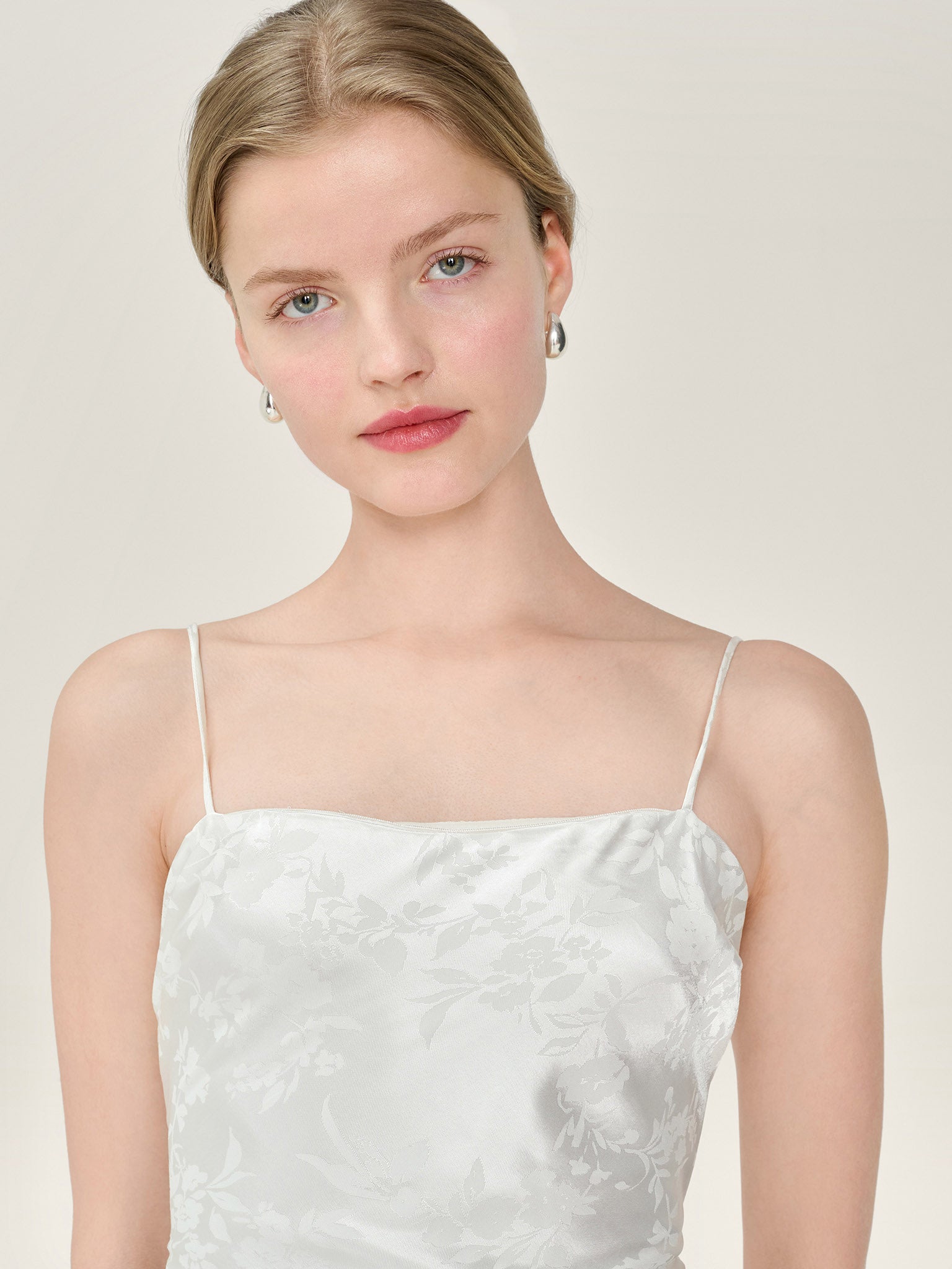 Mira Jacquard Dress in Ivory – OMNES