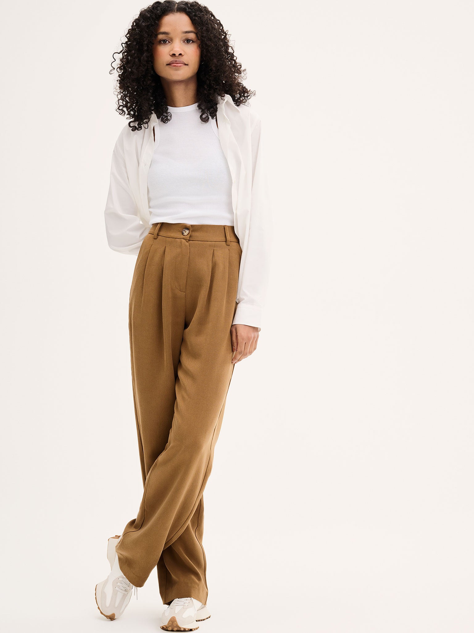 Cinnamon Straight Leg Trousers Tobacco