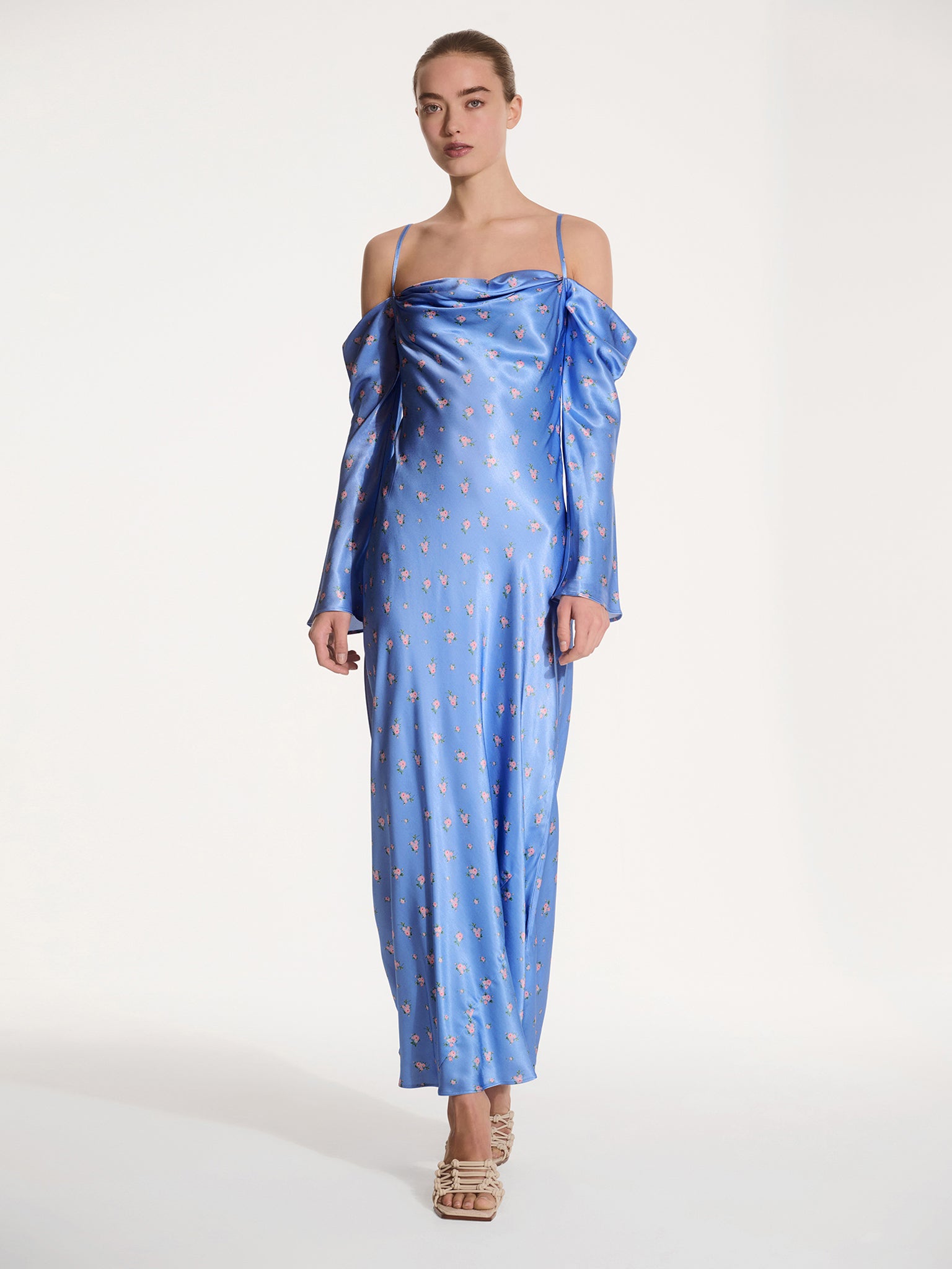 Munique Floral Dress in Light Blue - 6 Munique Floral Dress in Light Blue - 6