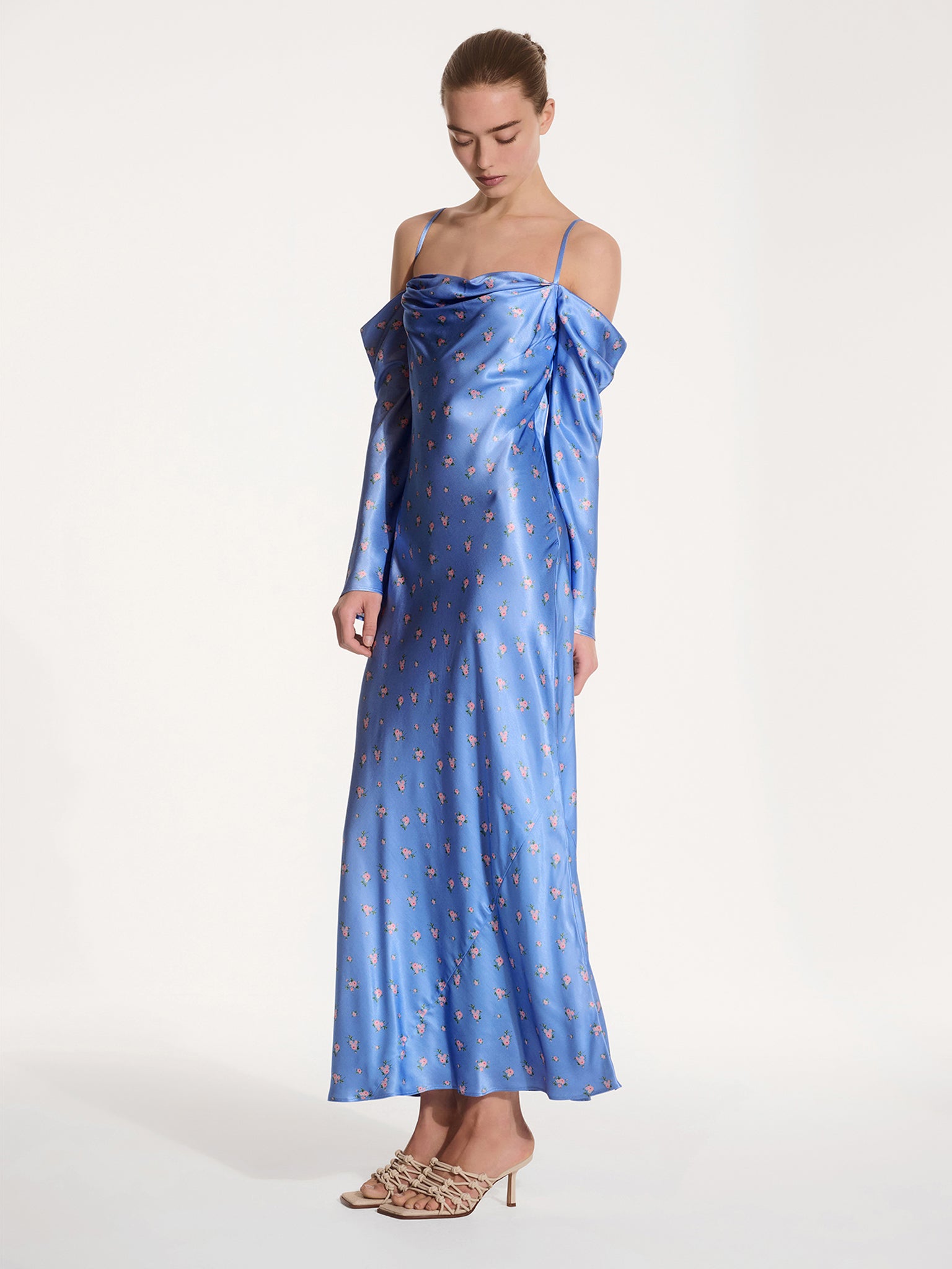 Munique Floral Dress in Light Blue - 6 Munique Floral Dress in Light Blue - 6