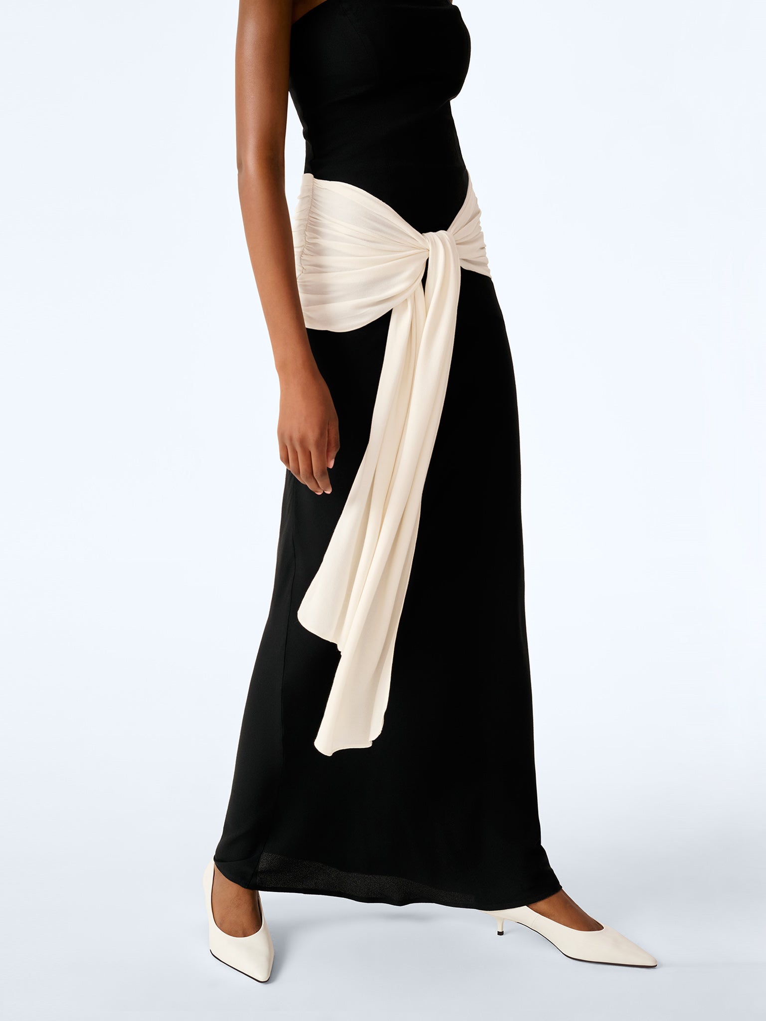 Abigail Dress in Ivory and Black