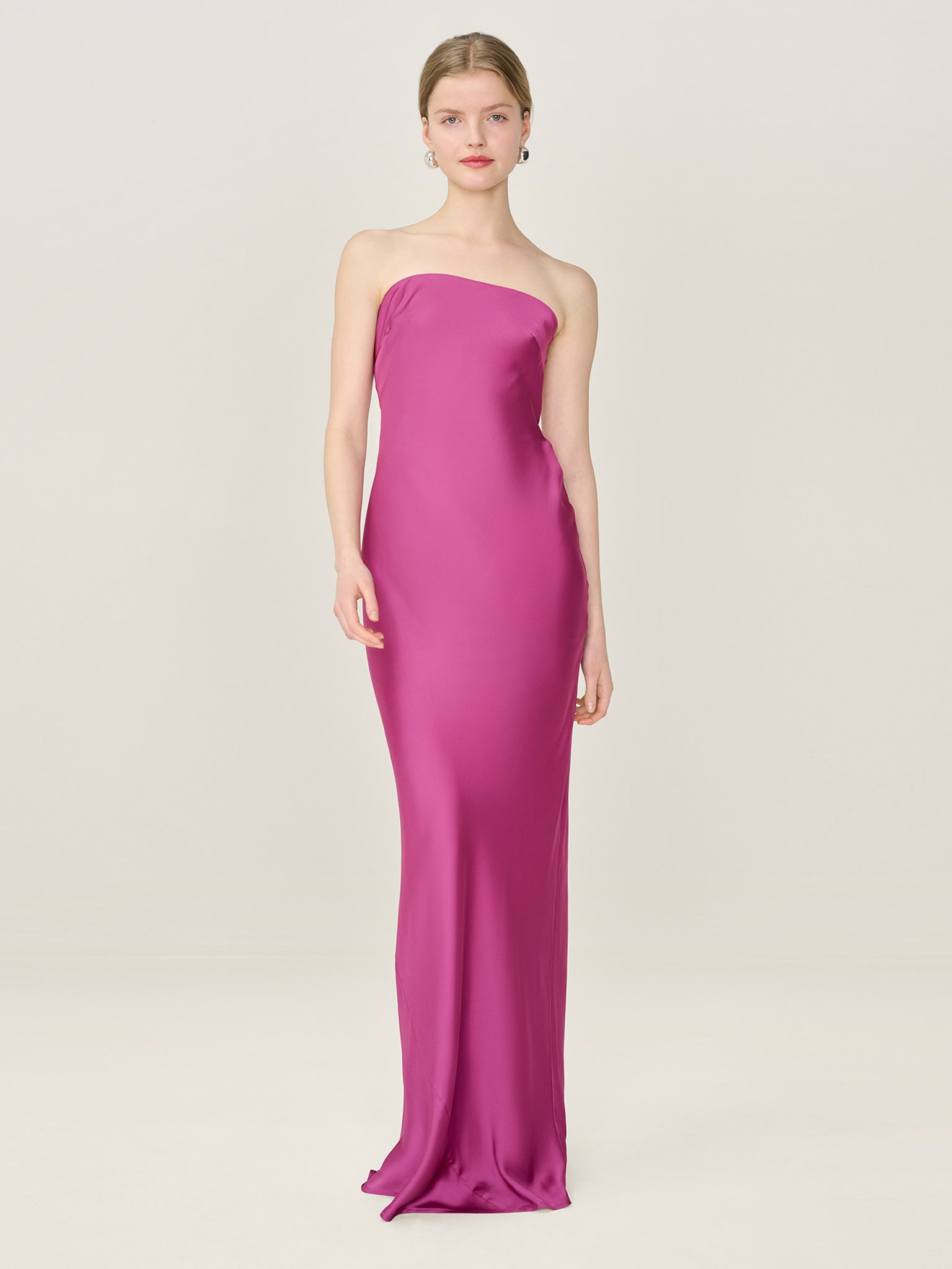 Amdra Dress in Magenta