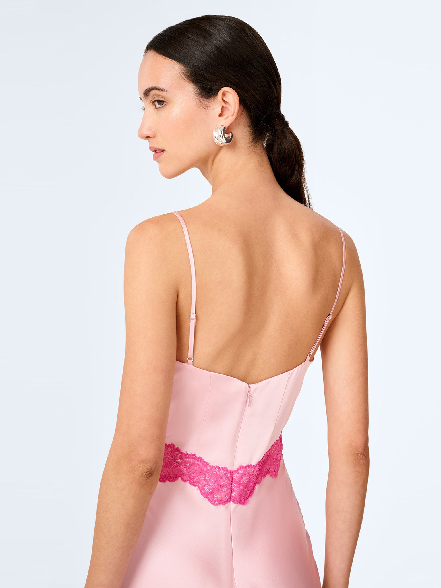 Drew Maxi Dress in Veiled Pink/Pink Yarrow Lace – OMNES
