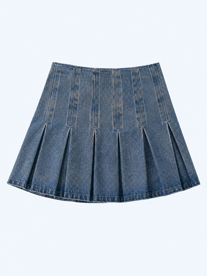 Echo Skirt in Light Wash