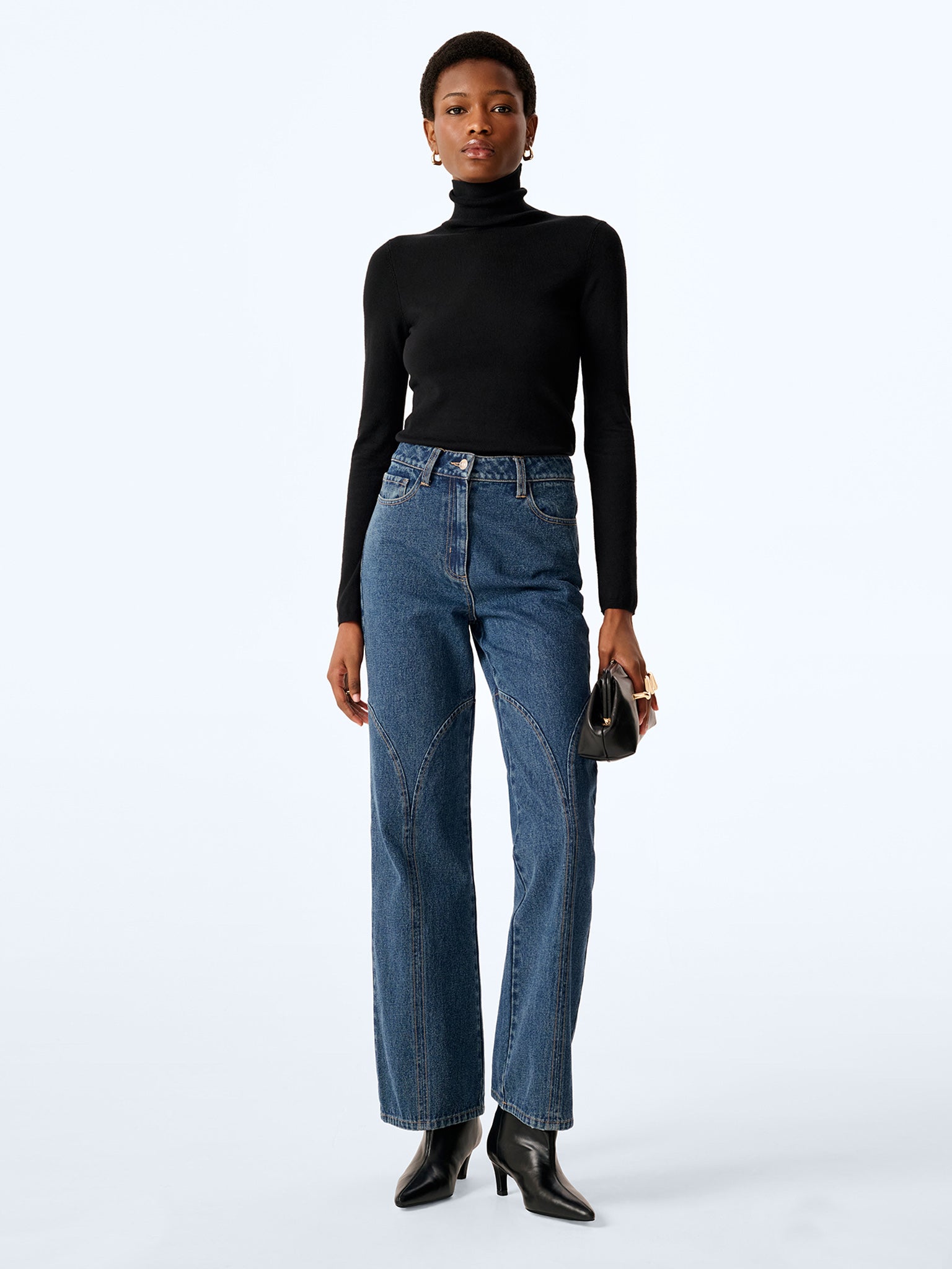 Everest Top in Black – OMNES