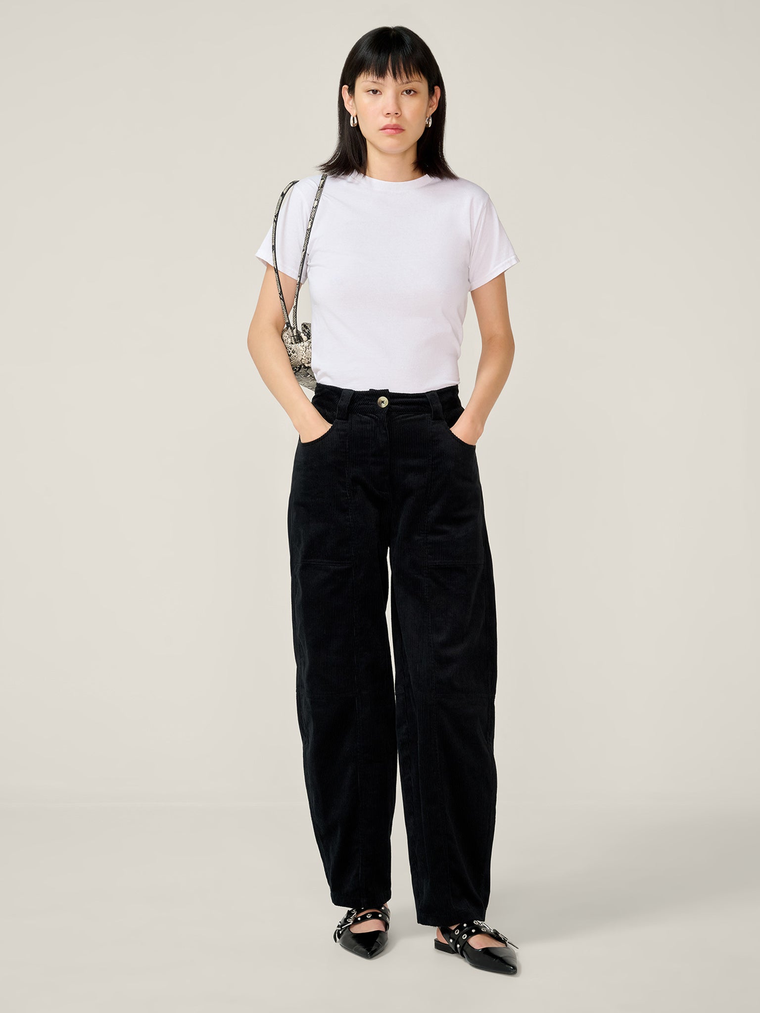 Kai Cord Trouser in Black
