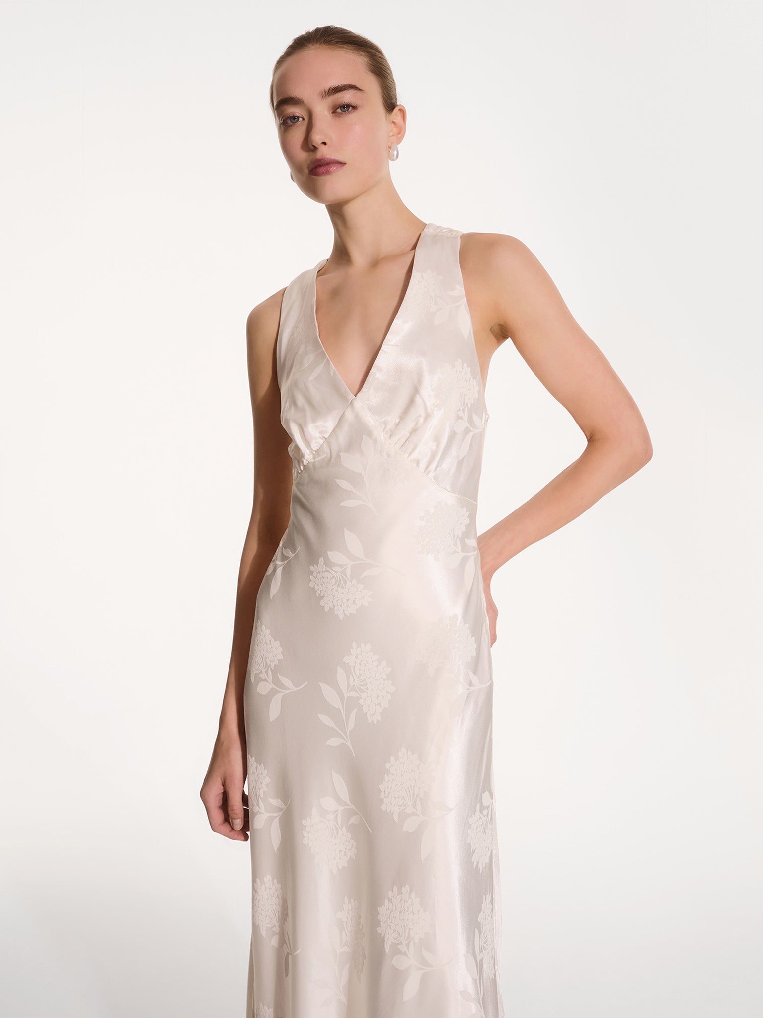 kew silk dress The Kew Dress A fun cloqu dress in the most gorgeous fruity pink Fully lined in pure silk with a sumptuous Whats not to love ? THE best star