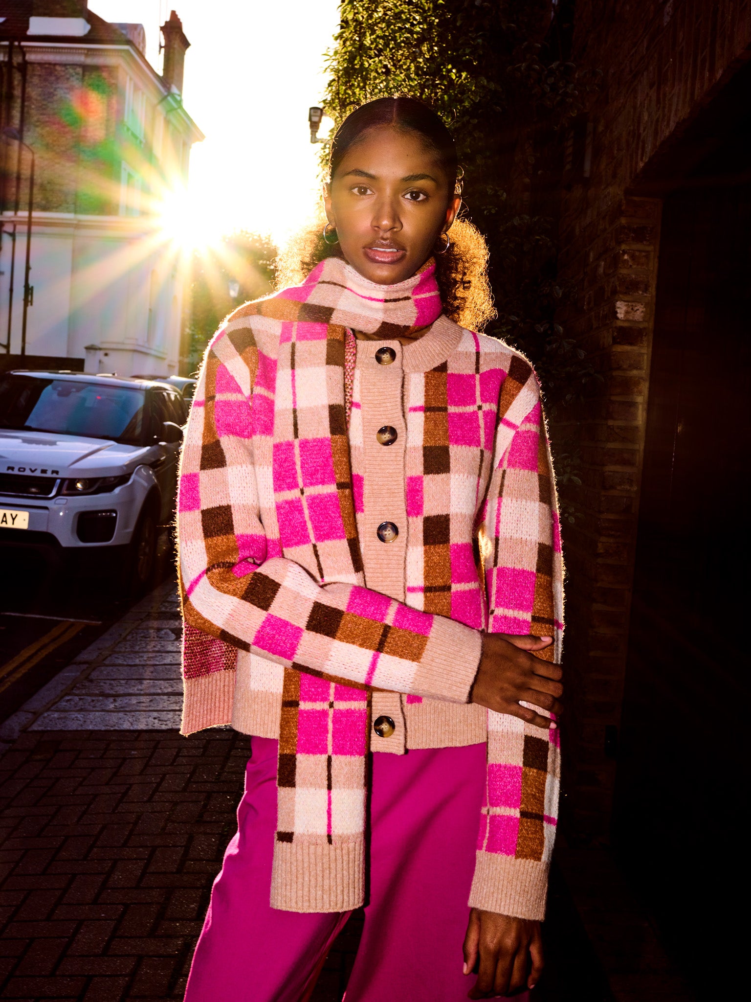 Kamaria Checked Cardigan in Neutral – OMNES