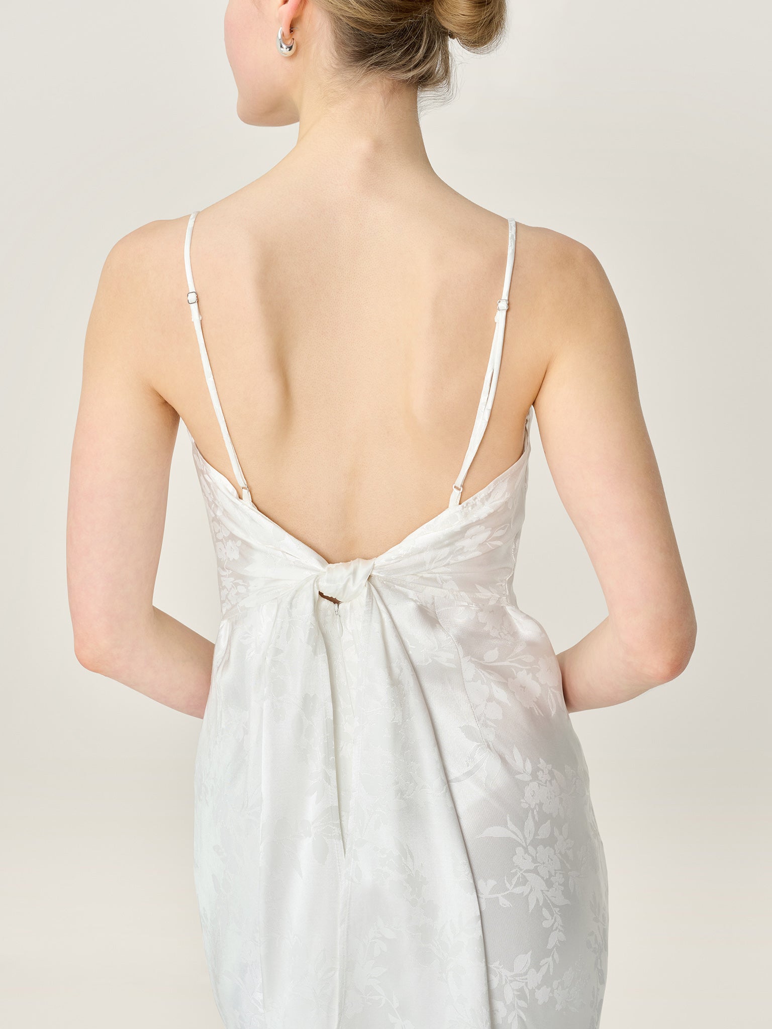 Mira Jacquard Dress in Ivory – OMNES