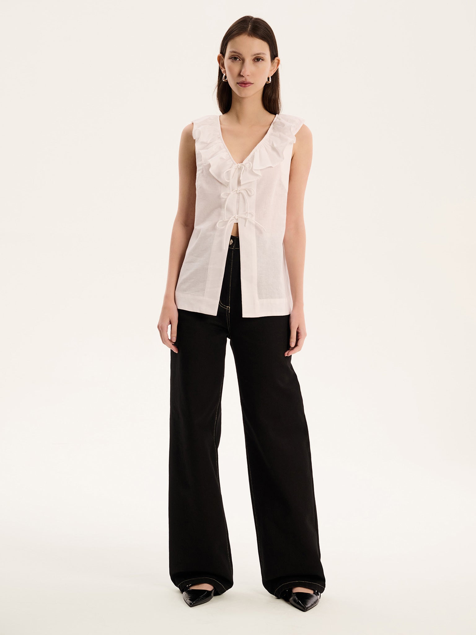 Rachael Frill Collar Sleeveless Blouse