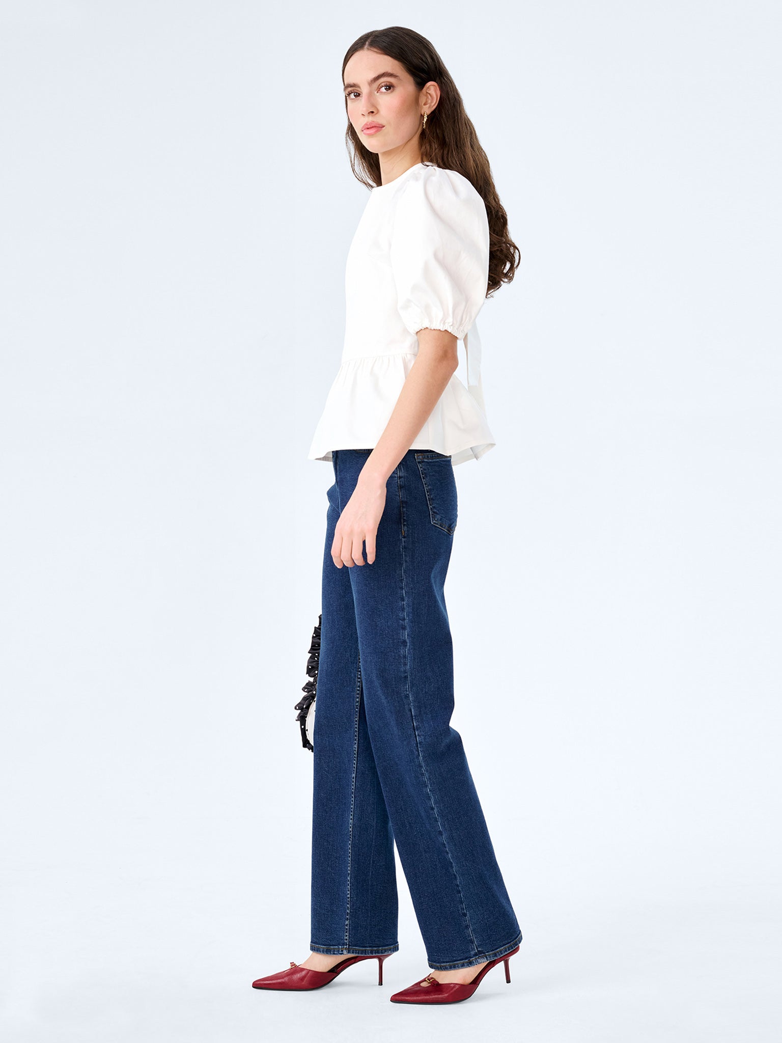 Tiana Top in White – OMNES