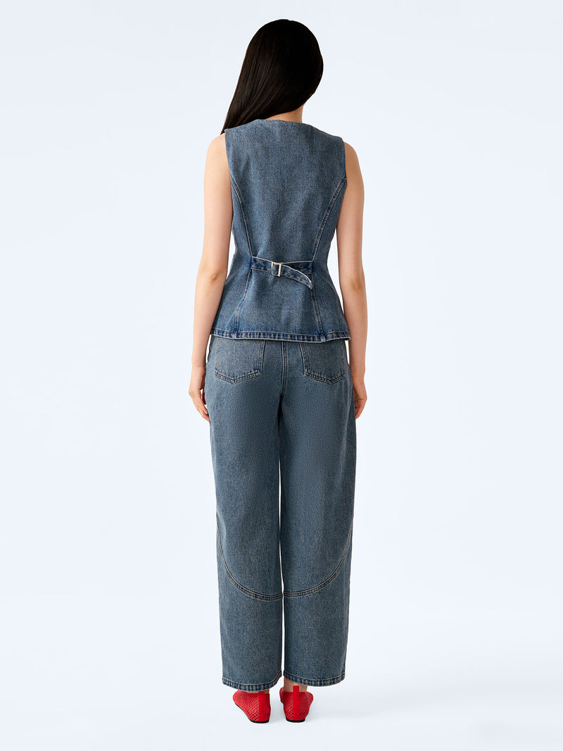 Zola Jean in Light Wash Cam
