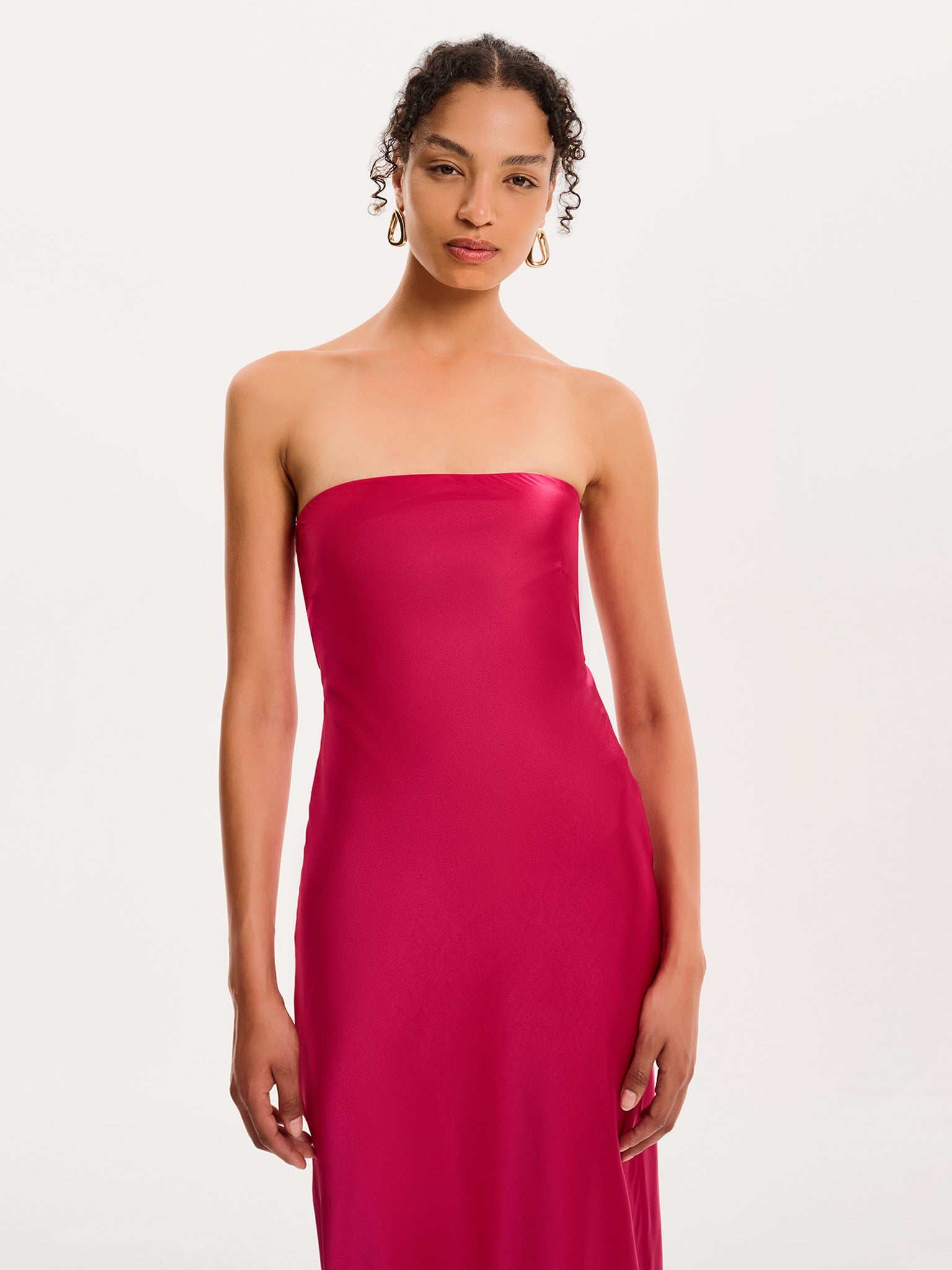 Amdra Maxi Dress in Magenta – OMNES Amdra Maxi Dress in Magenta – OMNES