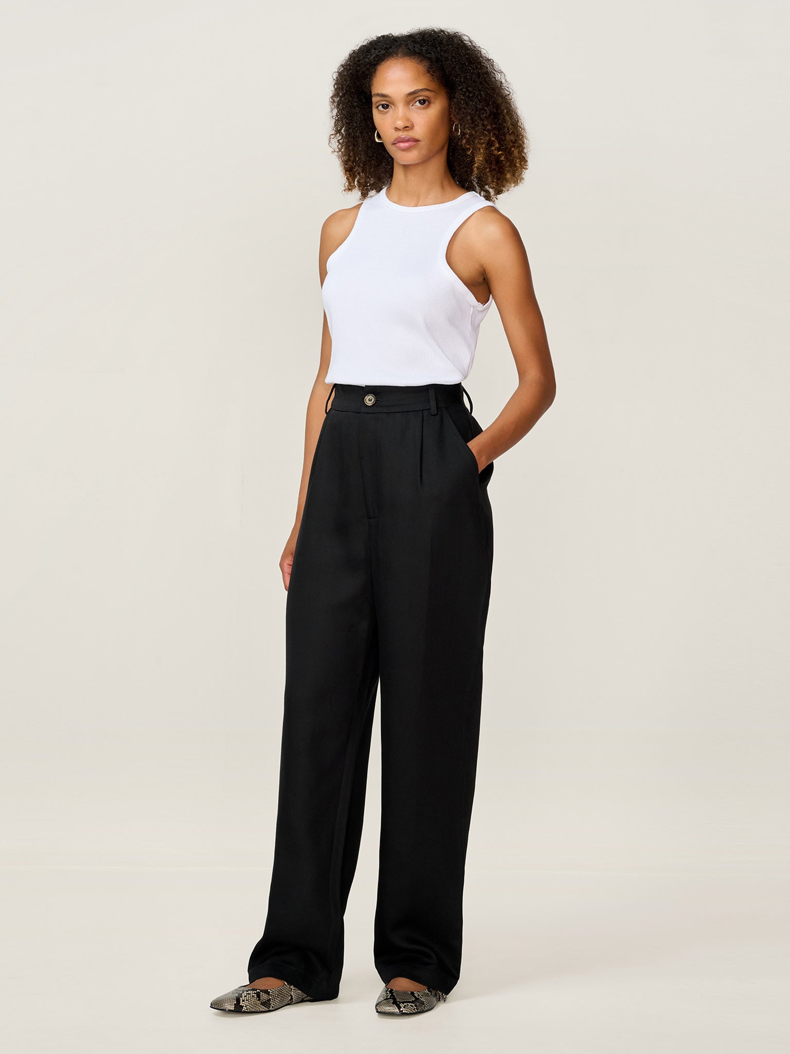 Cinnamon Trouser in Black