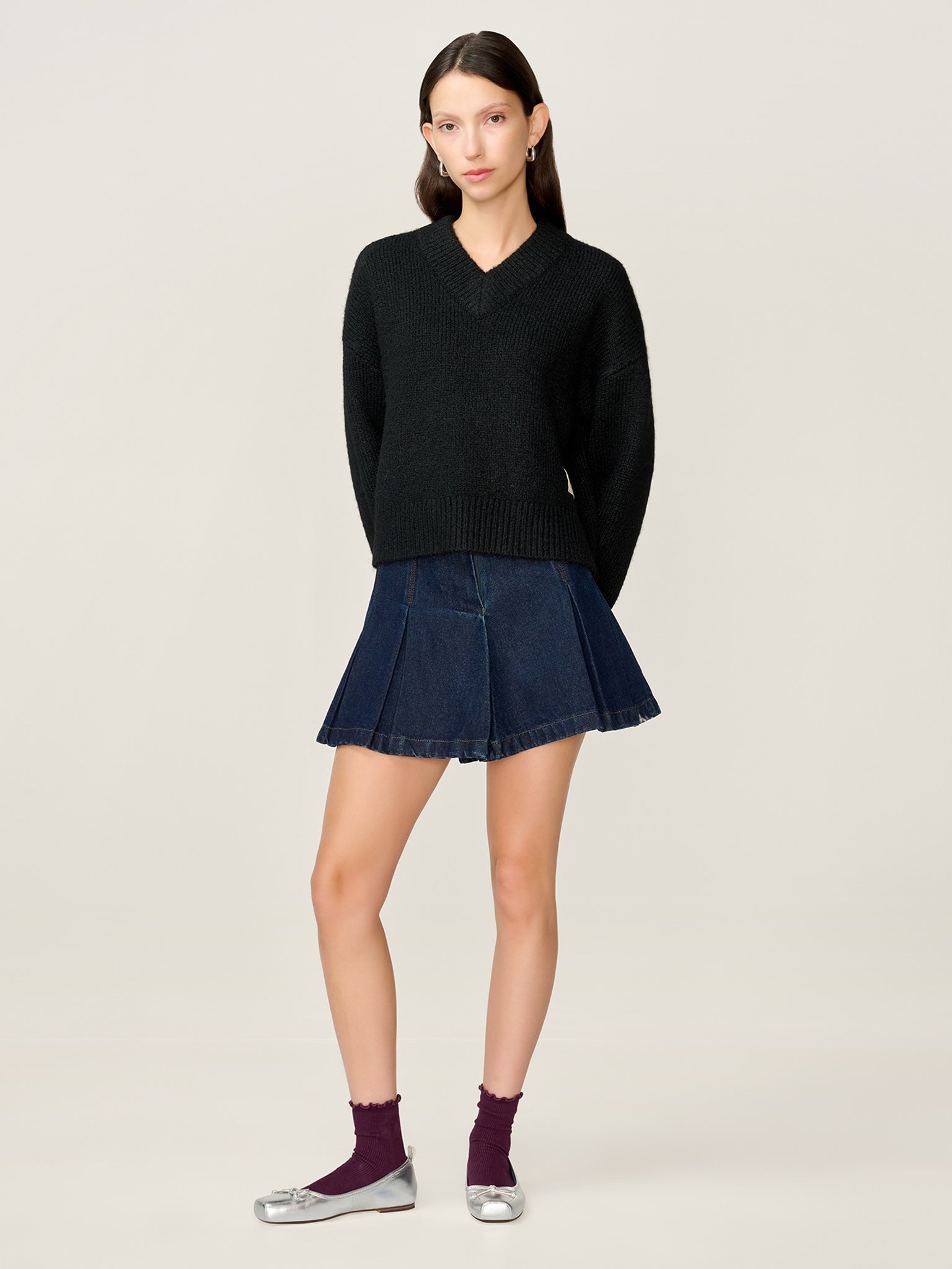 STUDIO OMNES Daria Jumper in Black