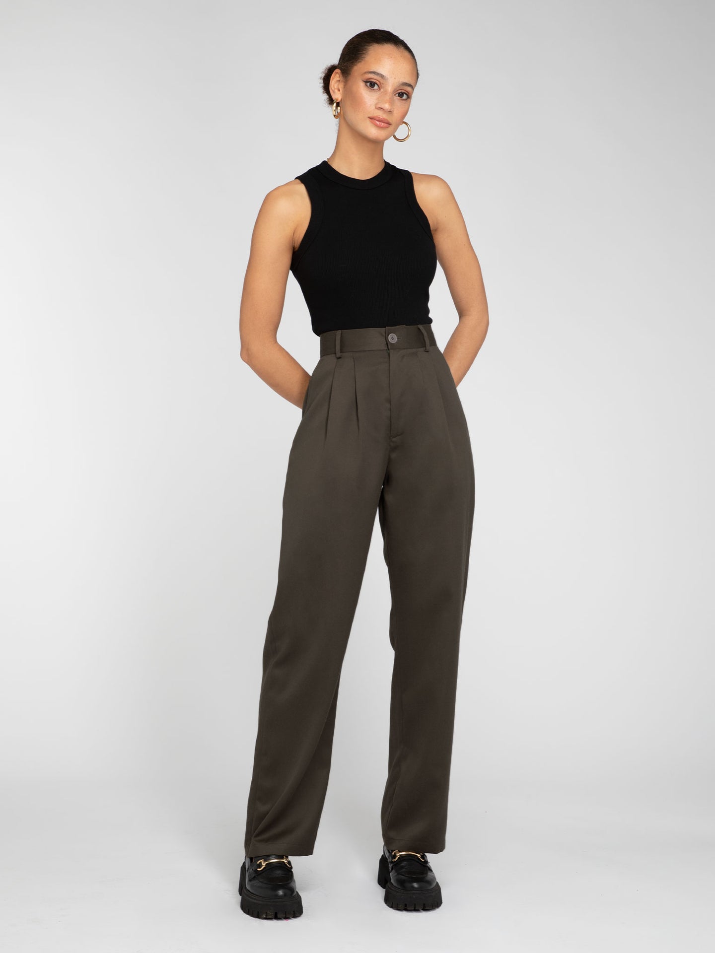 Cinnamon Relaxed Trousers in Mole Green
