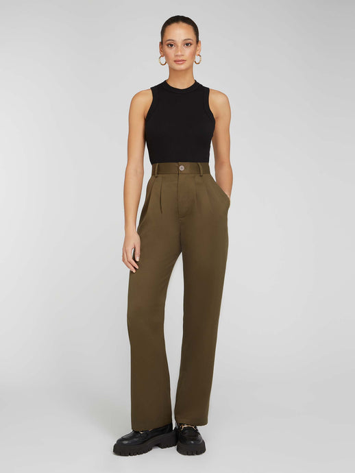 Cinnamon Relaxed Trousers in Olive Green
