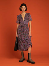 Load image into Gallery viewer, Octavia Midi Dress in Purple Floral Print